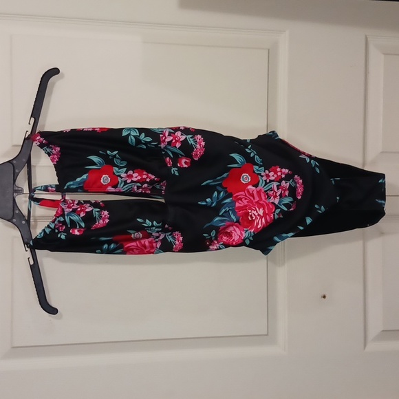 B2Prity one piece monokini halter tummy control swimsuit - XL - black floral - Picture 3 of 11